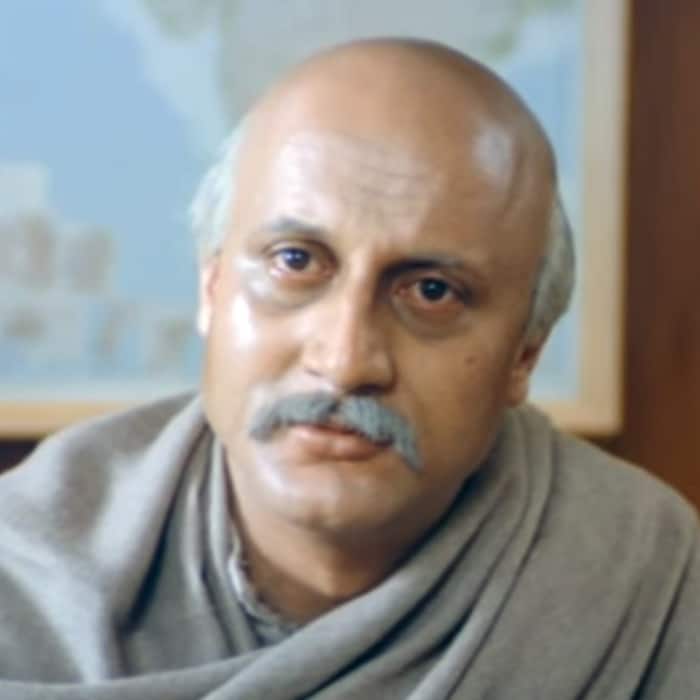 Anupam Kher in Saaransh