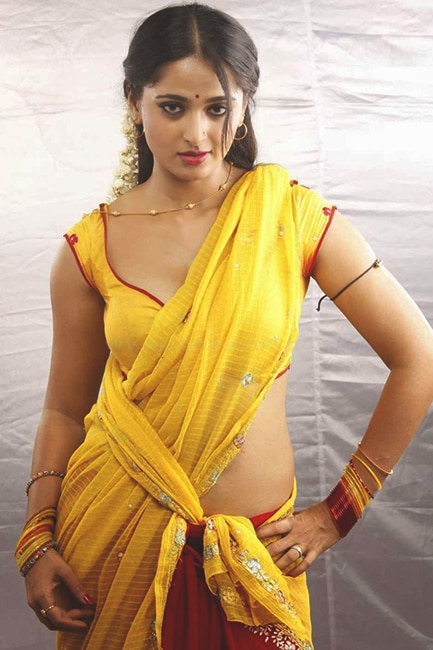 Anusha Shetty poses for a sexy picture