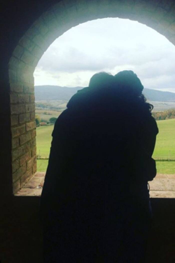 Anushka Sharma embracing Virat Kohli during their honeymoon