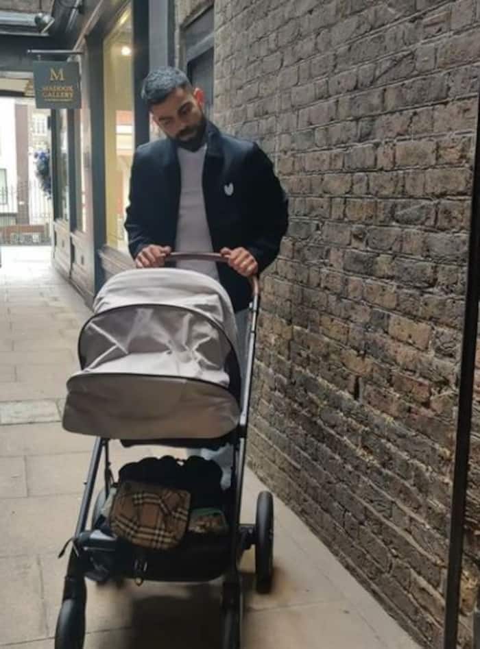 Anushka Sharma-Virat Kohli Are Setting Couple Goals