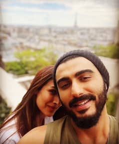 Arjun Kapoor Shares a Glimpse of Vacay Romance With Beau Malaika Arora in Paris- See PICS