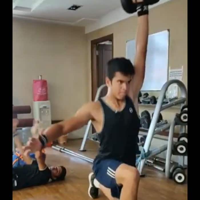 Arjun Tendulkar regularly posts videos of his gym workout sessions