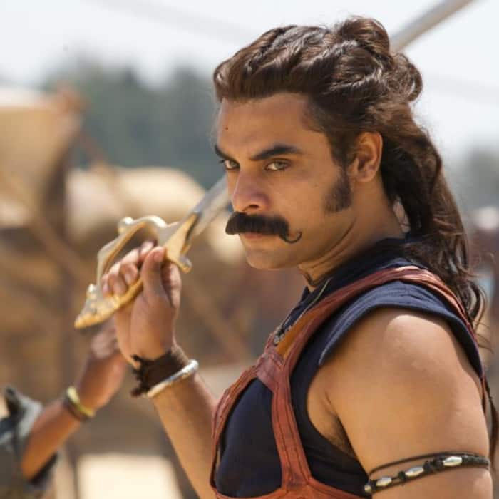 ARM  Ajayante Randam Moshanam  collected Rs 101 8 crore