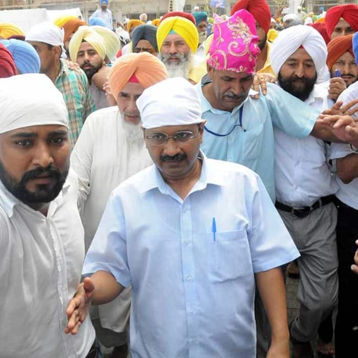 Arvind Kejriwal visit Golden Temple in Amritsar