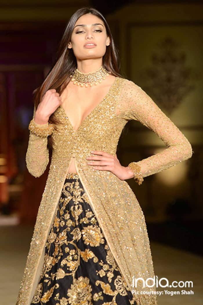 Athiya Shetty walking ramp during Indian Couture Week 2017