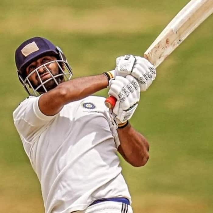 Auqib Nabi smashed 7 sixes in his knock on 114