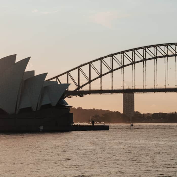 Australia covers 2 968 401 sq miles as the only nation continent 