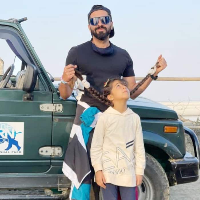 Ayushmann Khurrana With Virajveer And Varushka