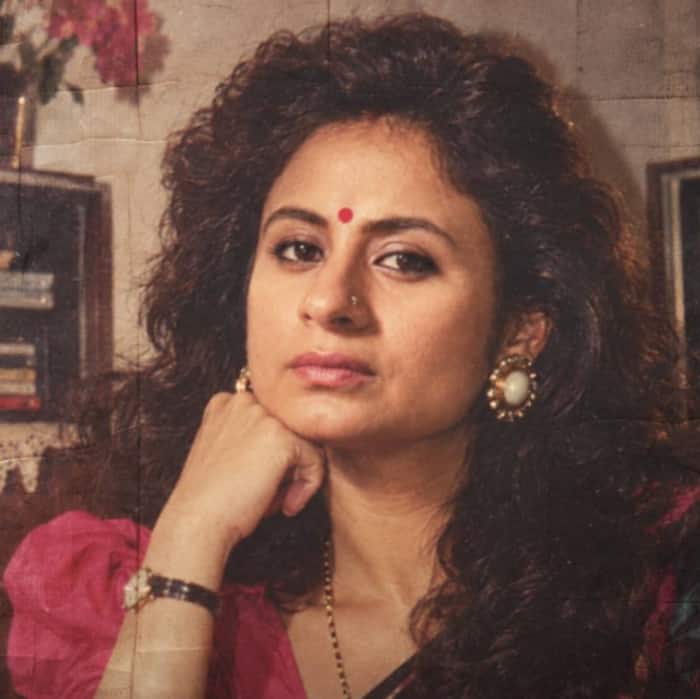 Beena Tripathi – Retro glamour with a bold touch