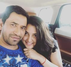 In Pics: Bhojpuri Bombshell Amrapali Dubey And Superstar Dinesh Lal Yadav Looks Super Cute Together