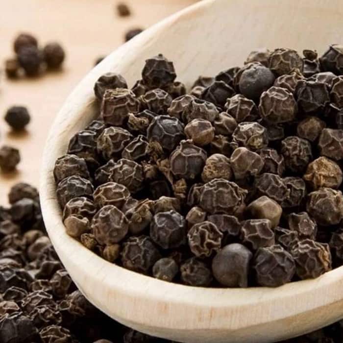 Black Pepper helps in reducing mucus production
