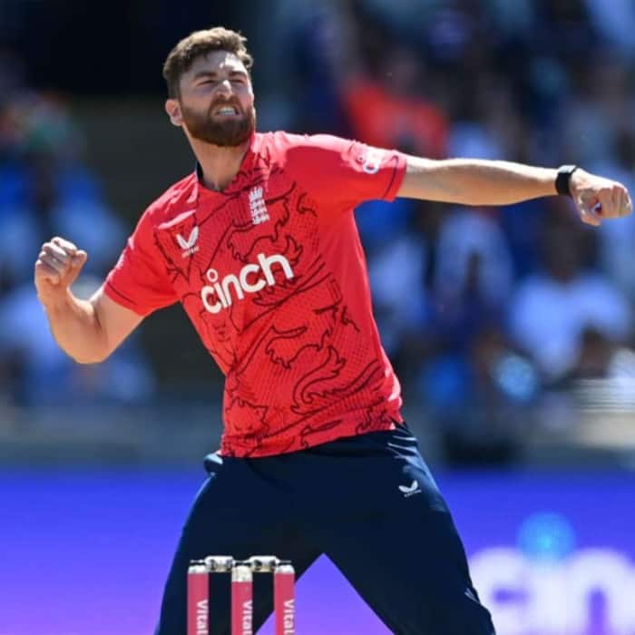 Blown away his senses in the very first match
