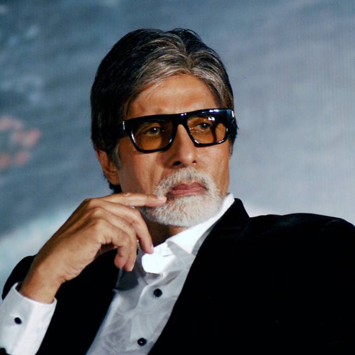 BMC issues notice to Amitabh Bachchan  Rajkumar Hirani and others over illegal construction
