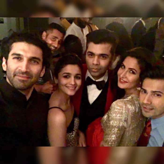 Bollywood celebs pose for selfie during IIFA Rocks 2017 green carpet