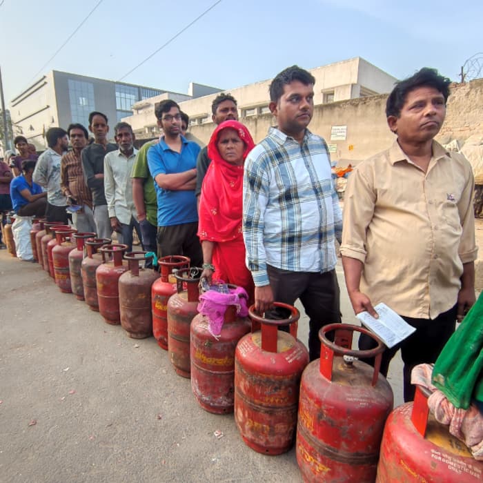 Book Bharatgas  Indane and HP Gas refills via IVRS