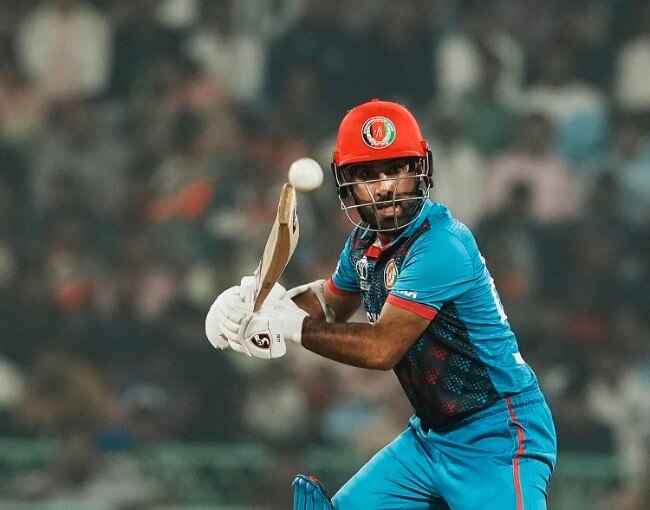 CAPTAIN LEADING FROM THE FRONT!!