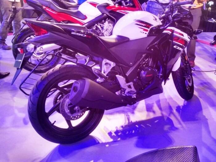 CBR 150R & CBR 250R Photo Gallery