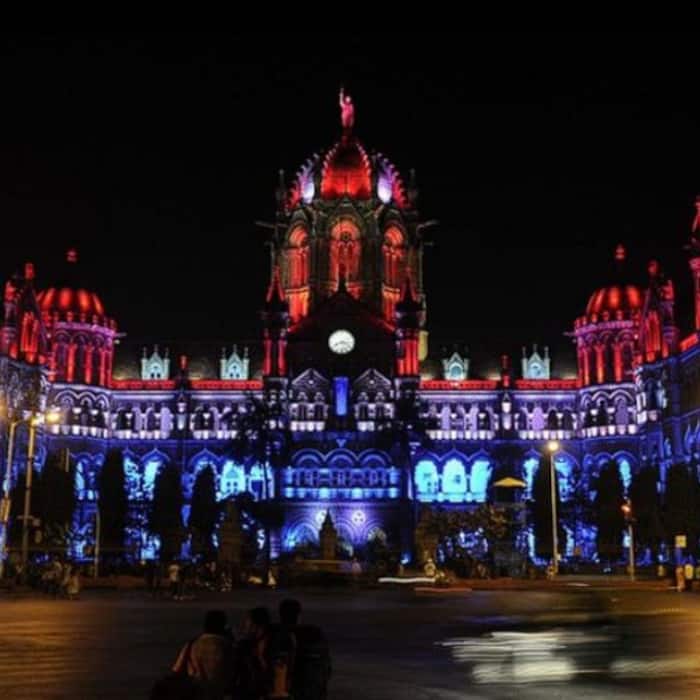 Chaos at the City   s Crowded Transport Hub