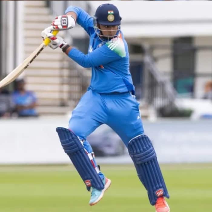 Cricketers from Bihar