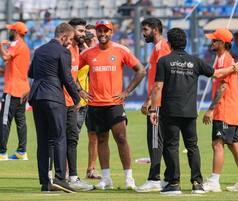 IN PICTURES - David Beckham Meets Men In Blue And Sachin Tendulkar During IND vs NZ Semifinal Clash At Wankhede