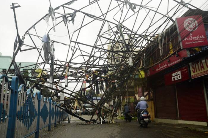 Destruction on City Streets After Cyclone Amphan Makes Landfall