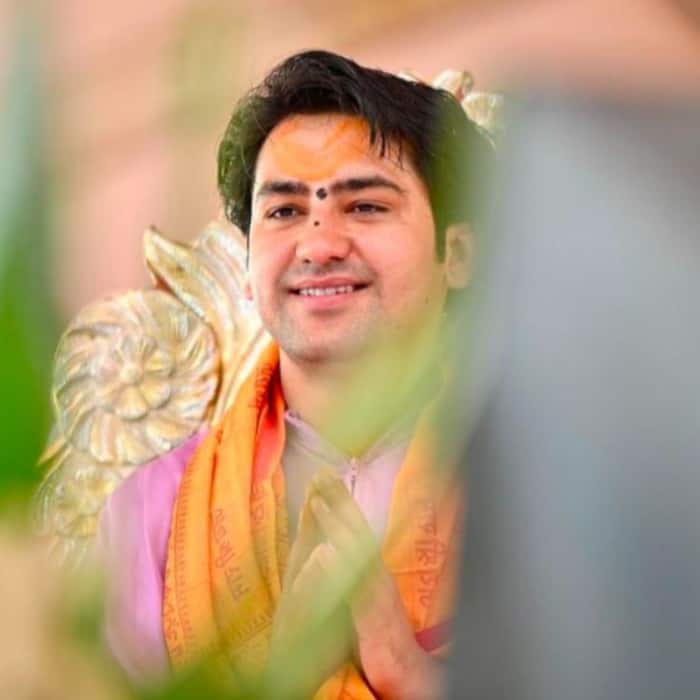 Dhirendra Krishna Shastri