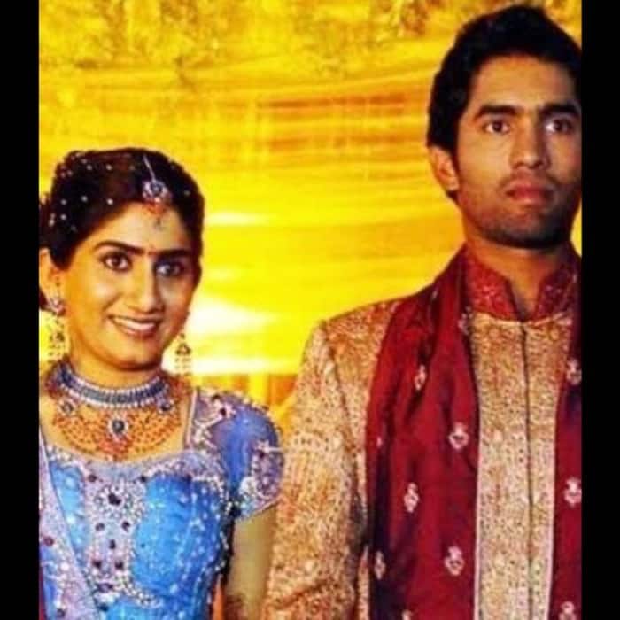 Dinesh Karthik got married to Nikita Vanjara in 2007
