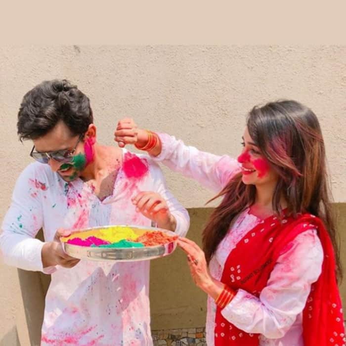 Dipika Kakkar and Shoaib Ibrahim playing Holi