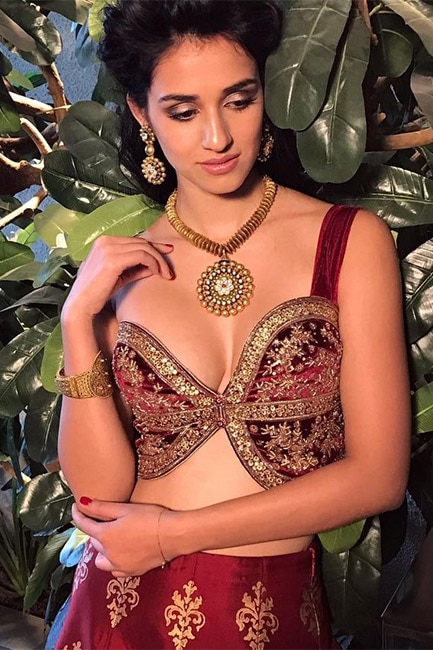 Disha Patani flaunts cleavage in HD shoot Disha Patani flaunts cleavage in HD shoot
