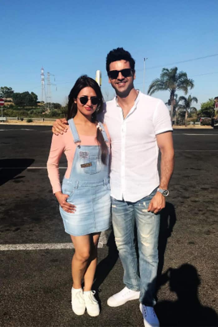 Divyanka Tripathi shares this cute picture on Instagram