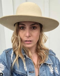 5 Tips to Nail The Airport Look