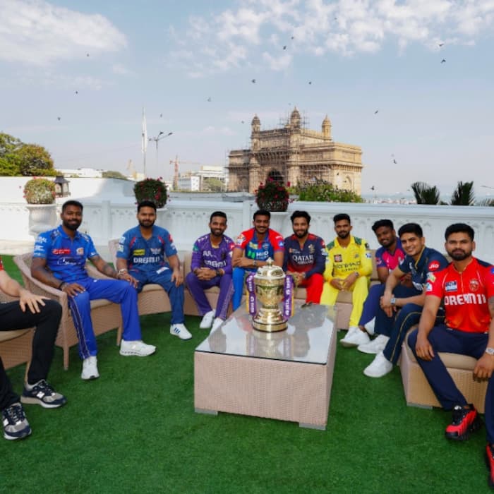 Due to the increasing tension between India and Pakistan, IPL was stopped for a week