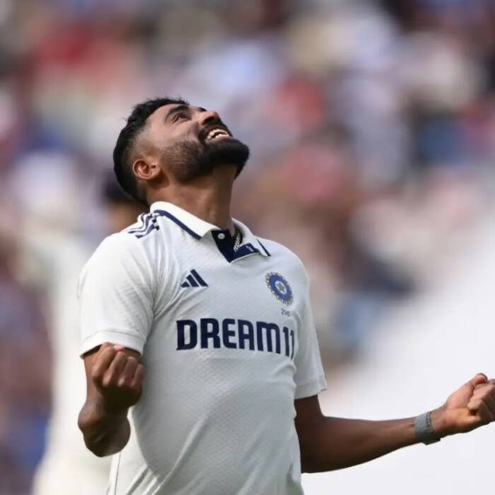 Early strikes in the Second Innings