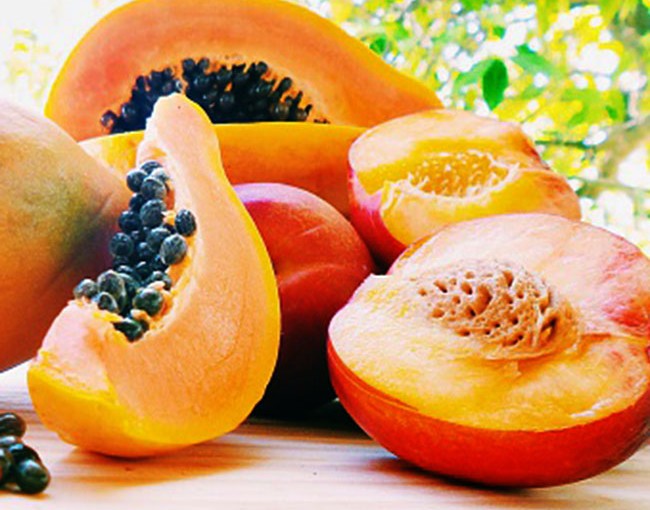 Eat papaya to increase blood platelet count