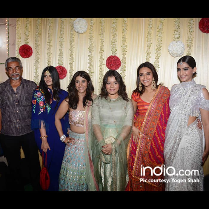 Ekta Kapoor with Rhea Kapoor, Swara Bhaskar, Sonam Kapoor and Shikha Talsani