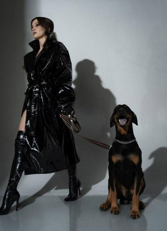Elli AvrRam sets internet ablaze with her cat woman look