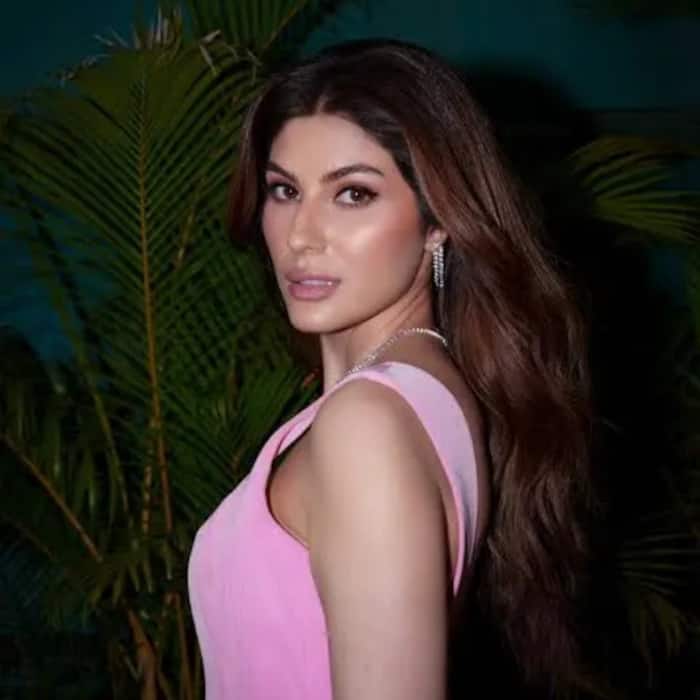 Elnaaz Norouzi