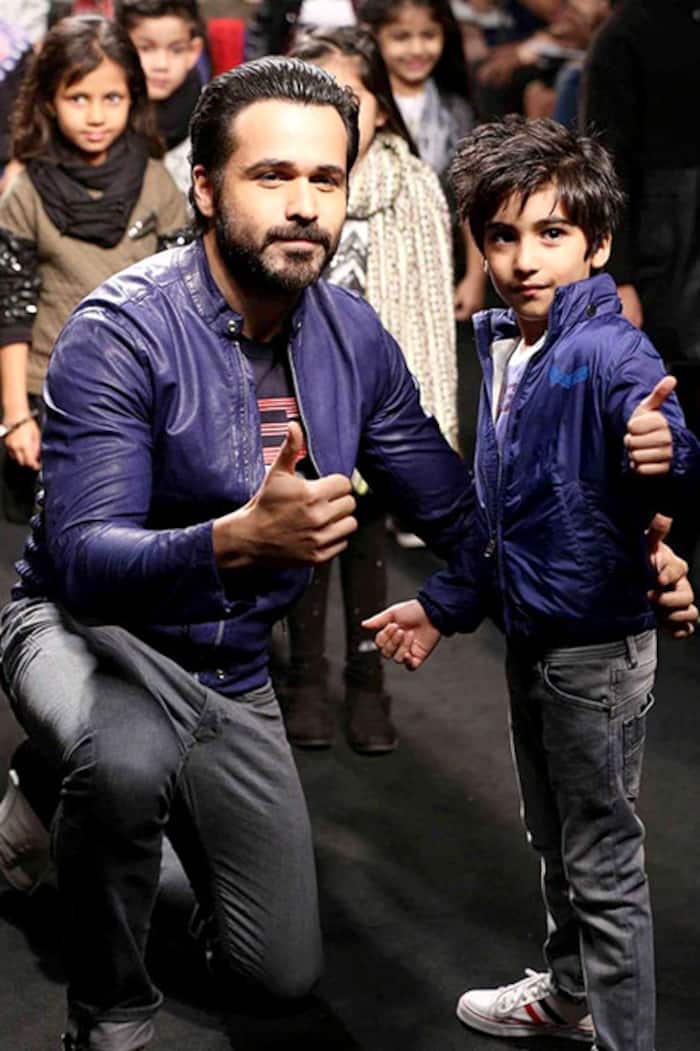 Emraan Hashmi walks ramp with son Ayaan during LFW 2016