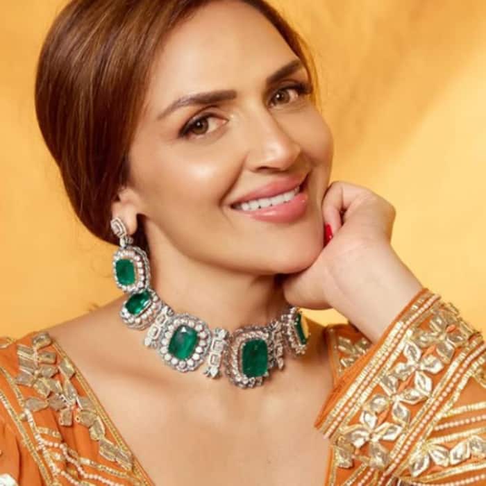 Esha starts her day with Cardio