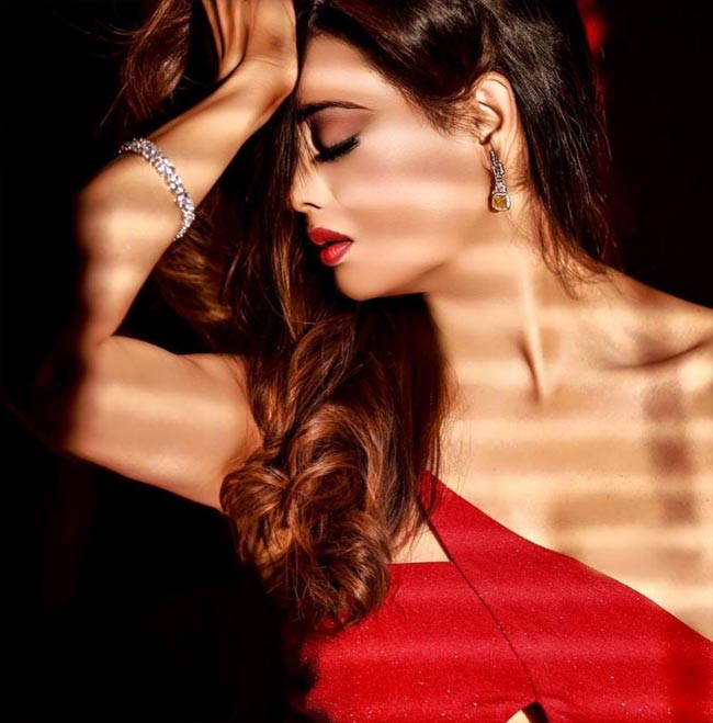 Fans are shocked to see the impeccable body transformation of Shweta Tiwari Fans are shocked to see the impeccable body transformation of Shweta Tiwari