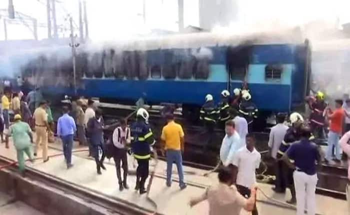 Fire Breaks Out In Coach Of Solapur Express At CST Railway Yard In Mumbai
