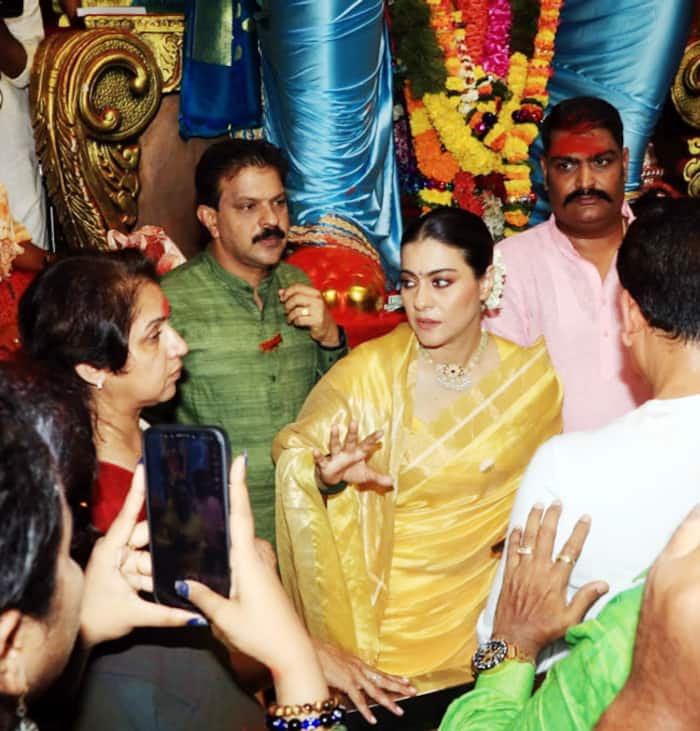 Ganesh Chaturthi 2022: Kajol visits Lalbaugcha Raja in a yellow saree