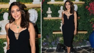 Gauri Khan Sets The Internet on Fire in Black, Makes a Sexy ...