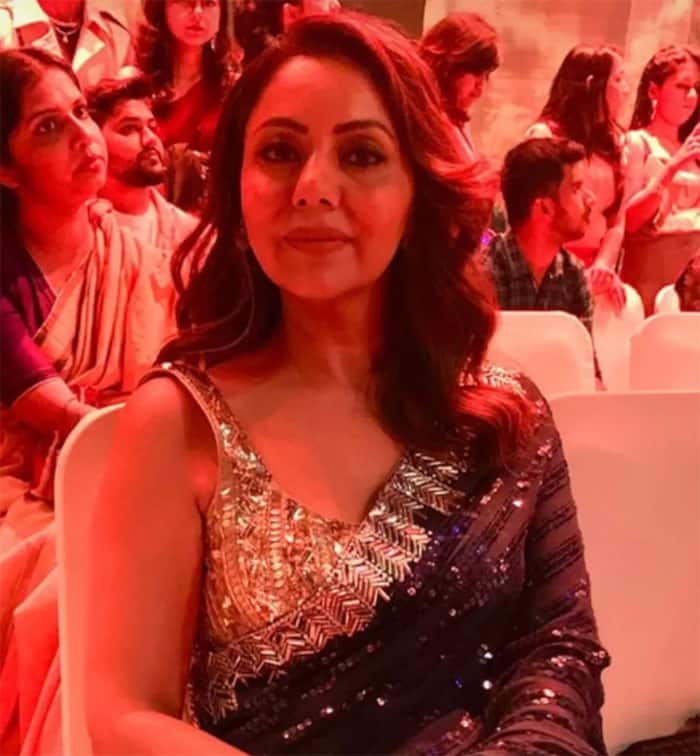 Gauri Khan Stunned Everyone With Her Sequin Blue Saree Number