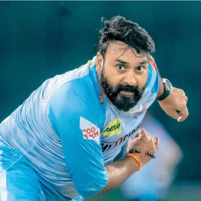 Gautam Gambhir vs  Amit Mishra  2015 