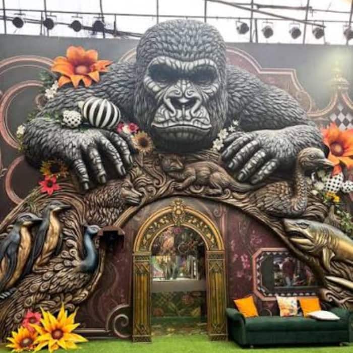 Giant animals add drama: Big animals take over the garden area of the BB house.