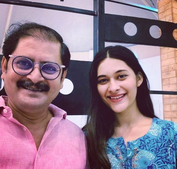 Giti Poses With Her Father Mohanlal Tiwari