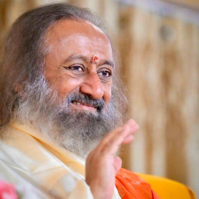 Gurudev Sri Sri Ravi Shankar   10 Quotes on Meditation for Beginners