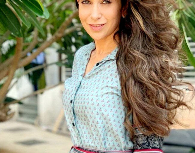 Happy Birthday Karisma Kapoor: Gorgeous Actor Rings in Her Birthday in