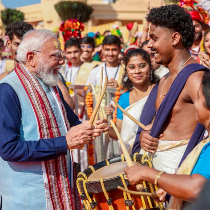  Har Har Mahadev     PM Modi recalls the historic legacy of Somnath   Top Quotes